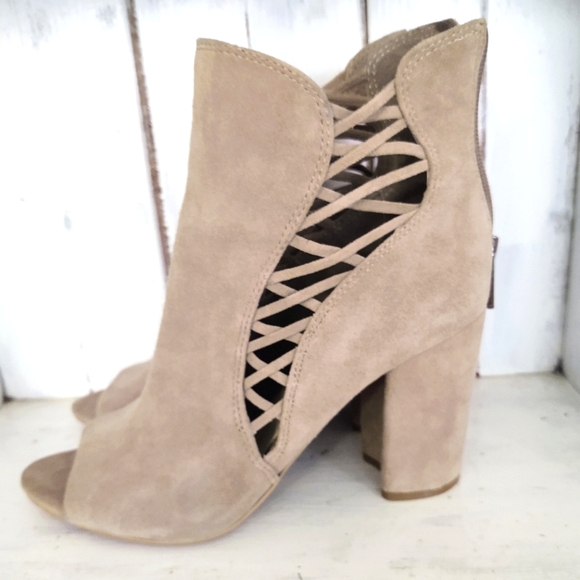 Jessica Simpson Booties - Picture 3 of 10